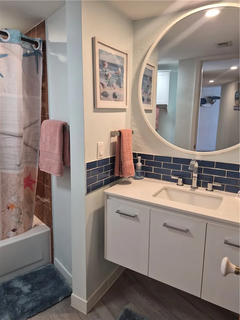 14401 Commodores Drive #211 Corpus Christi, TX 78418