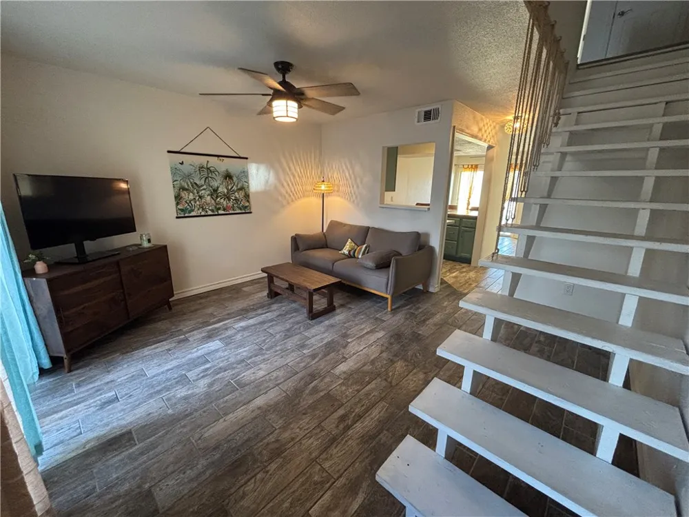 4141 Whiteley Drive #203 Corpus Christi, TX 78418