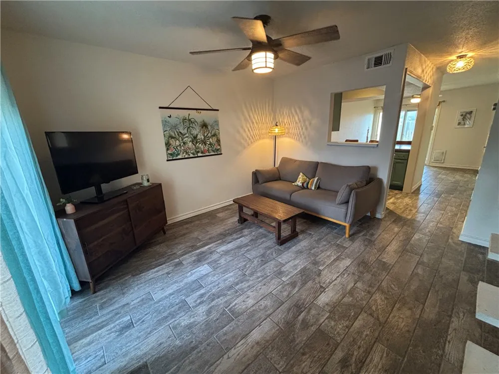 4141 Whiteley Drive #203 Corpus Christi, TX 78418