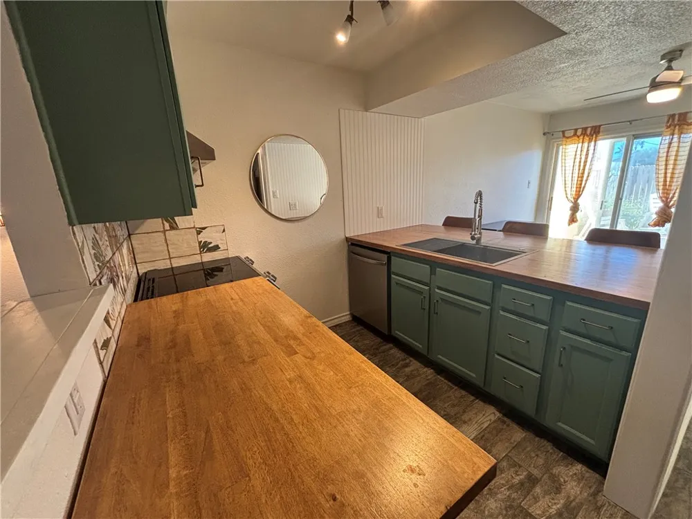 4141 Whiteley Drive #203 Corpus Christi, TX 78418