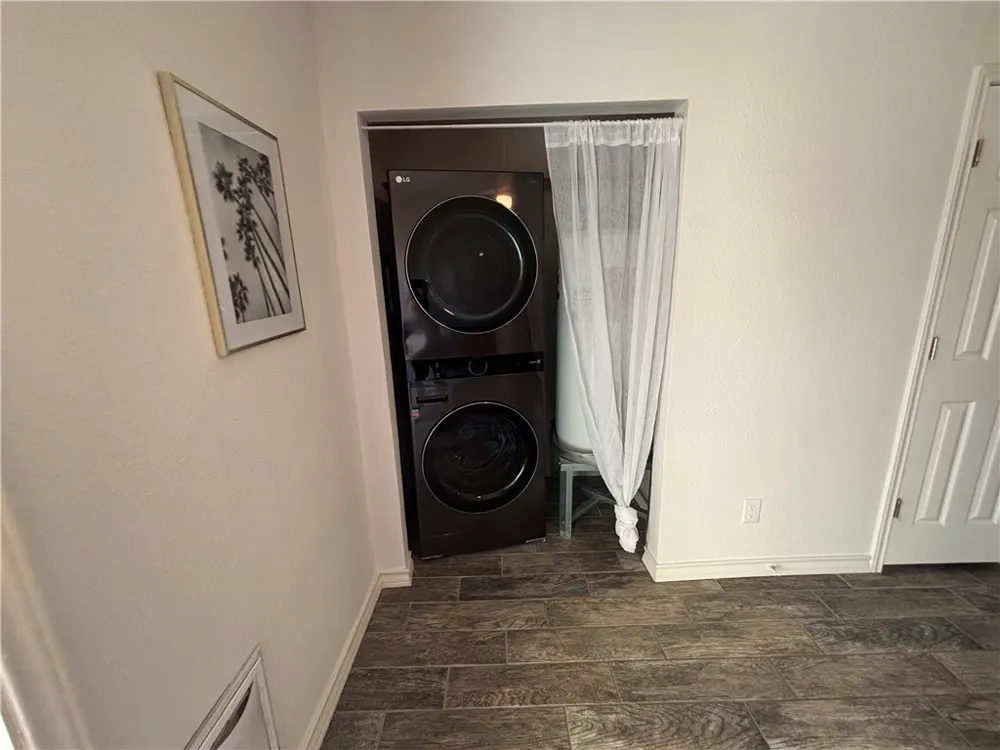 4141 Whiteley Drive #203 Corpus Christi, TX 78418