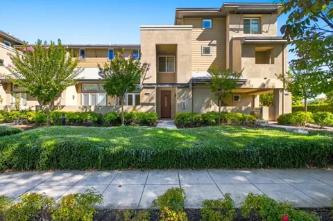 3728 Feather Lane