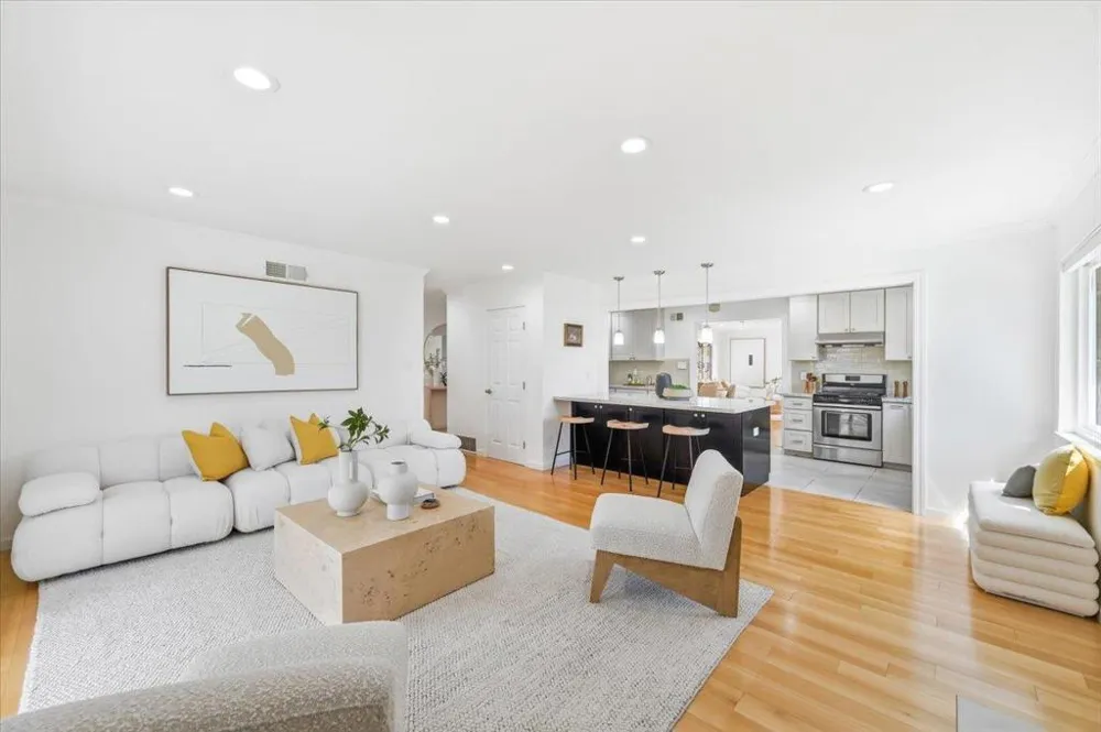 702 Grape Avenue Sunnyvale, CA 94087