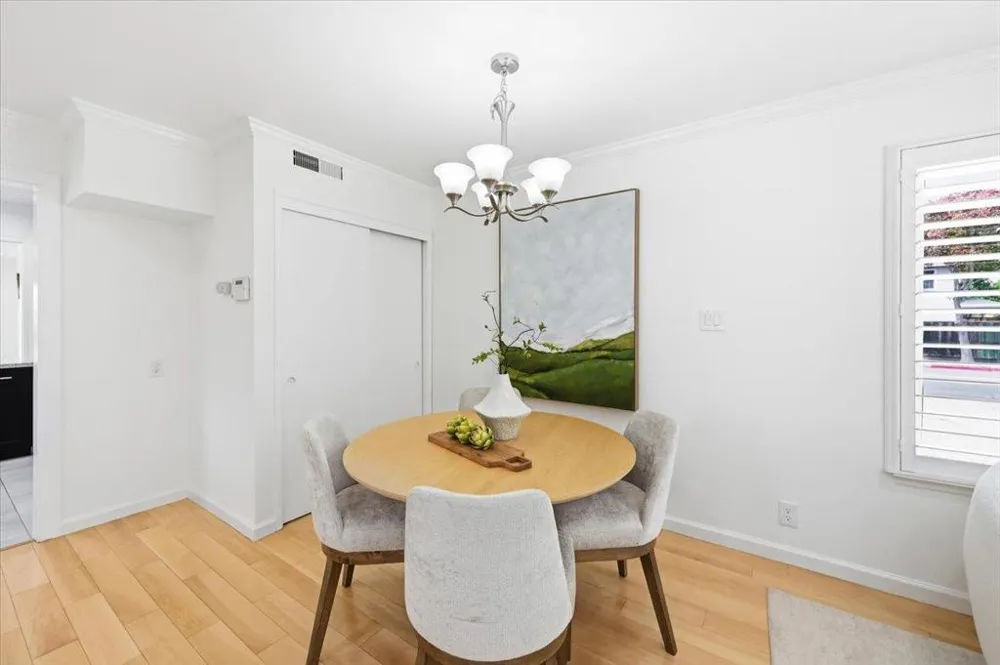 702 Grape Avenue Sunnyvale, CA 94087