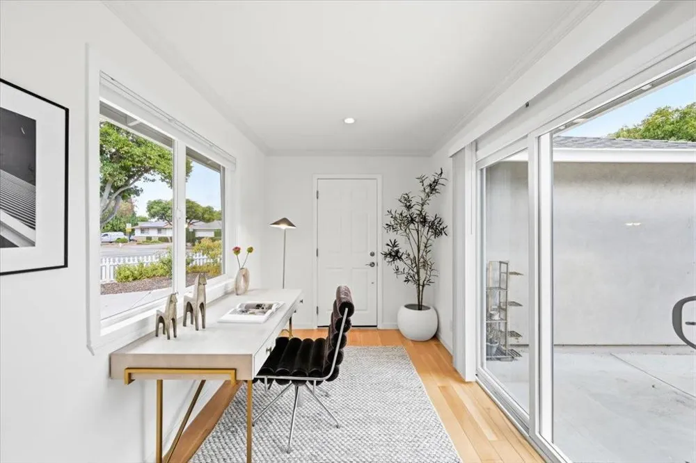 702 Grape Avenue Sunnyvale, CA 94087