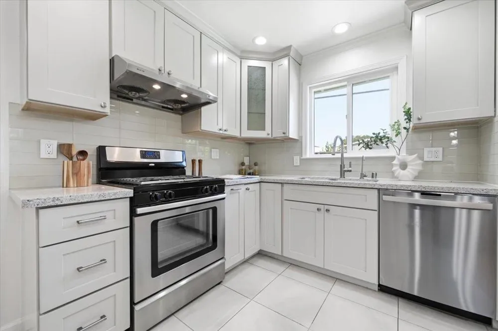 702 Grape Avenue Sunnyvale, CA 94087