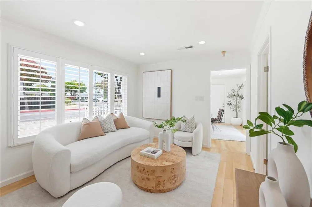 702 Grape Avenue Sunnyvale, CA 94087