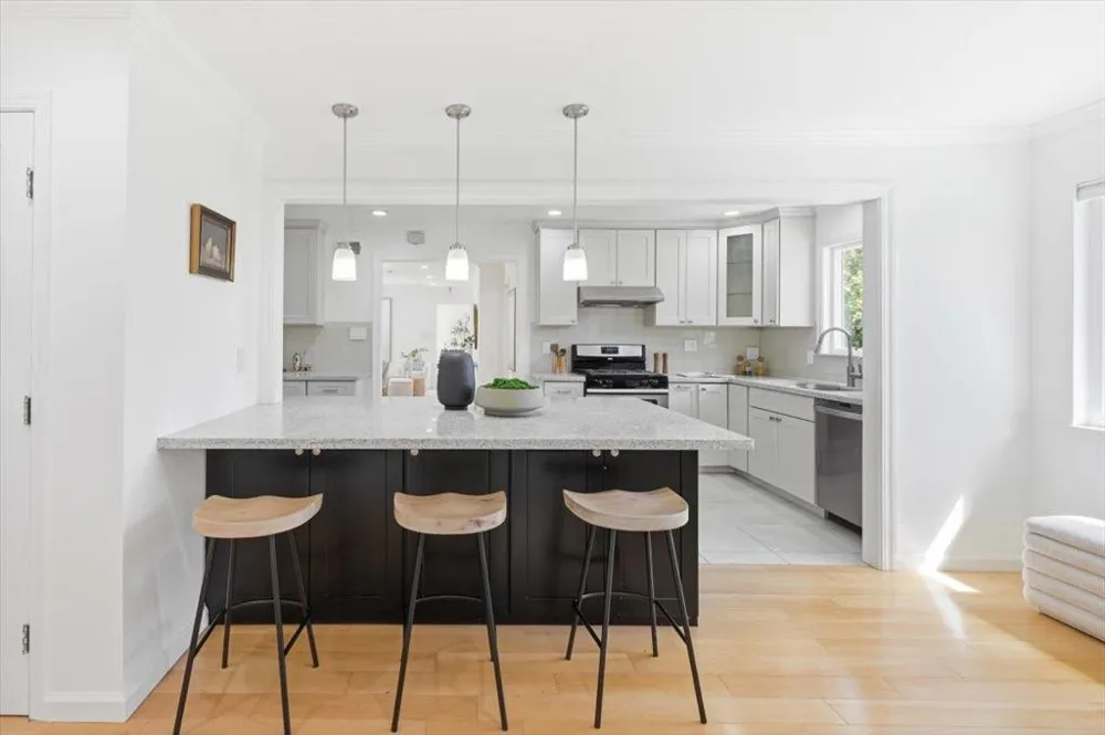 702 Grape Avenue Sunnyvale, CA 94087