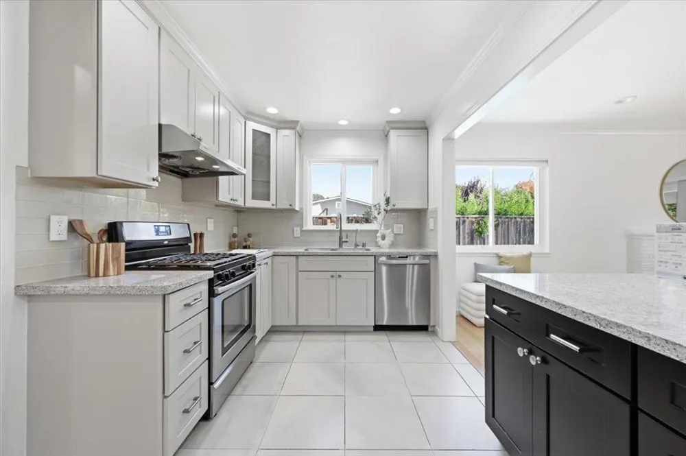 702 Grape Avenue Sunnyvale, CA 94087