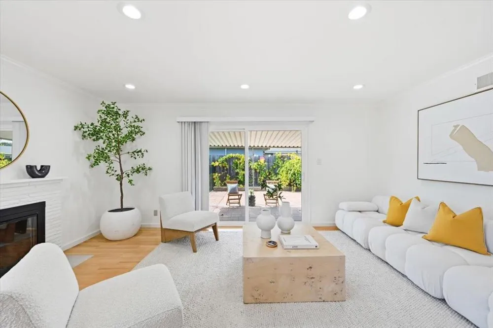 702 Grape Avenue Sunnyvale, CA 94087