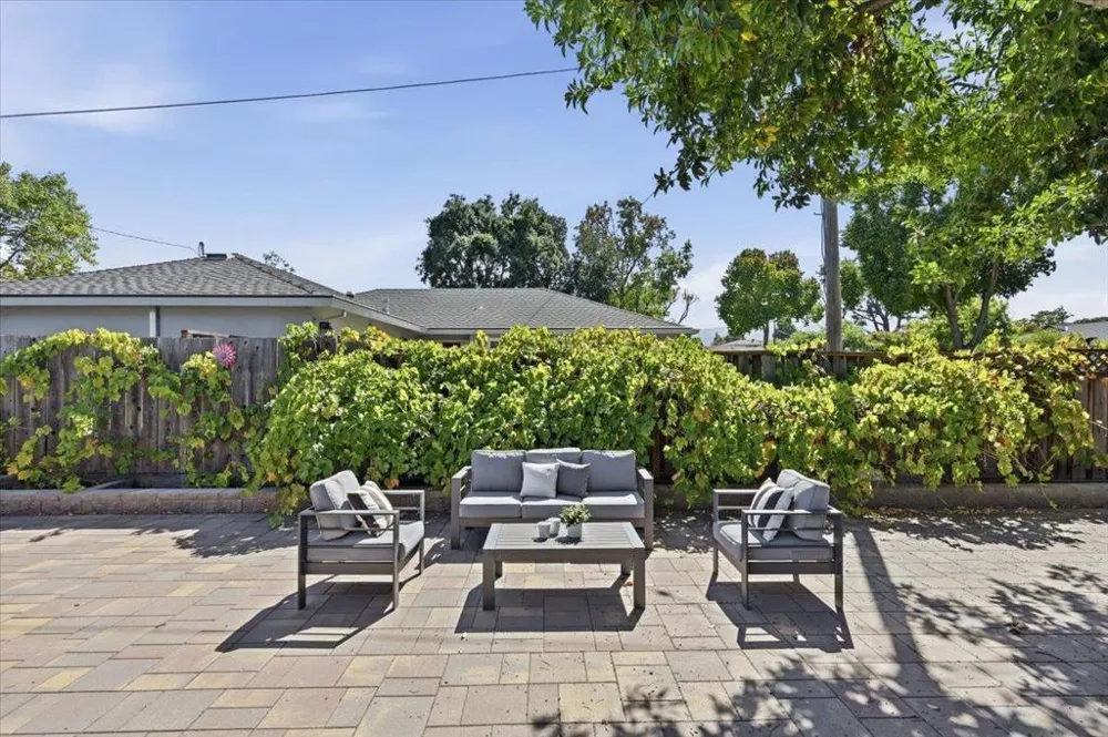702 Grape Avenue Sunnyvale, CA 94087