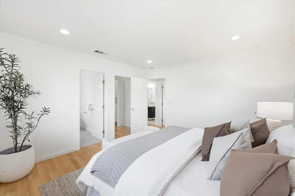 702 Grape Avenue Sunnyvale, CA 94087