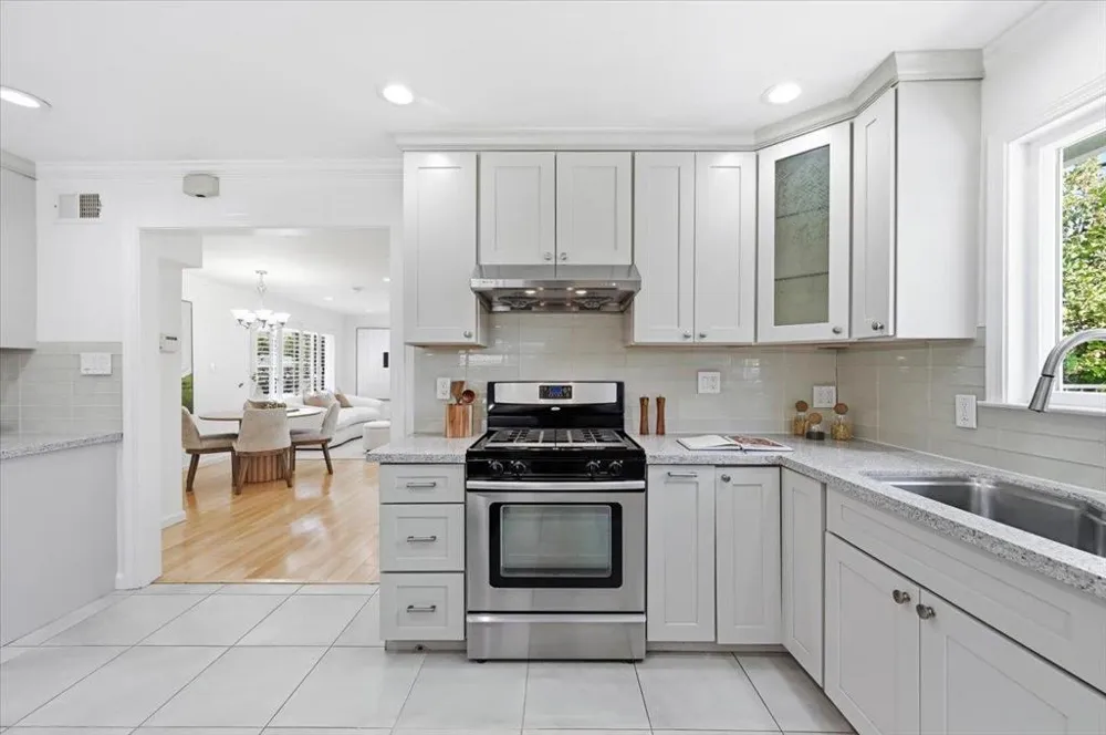 702 Grape Avenue Sunnyvale, CA 94087