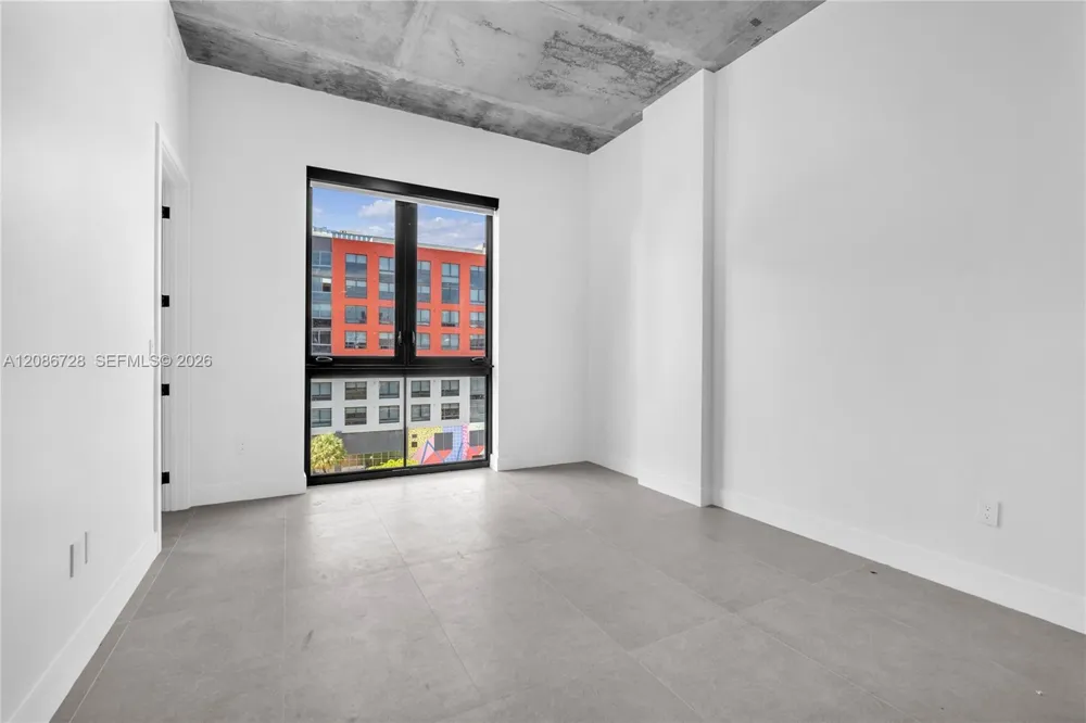 91 NW 27th St #403 Miami, FL 33127