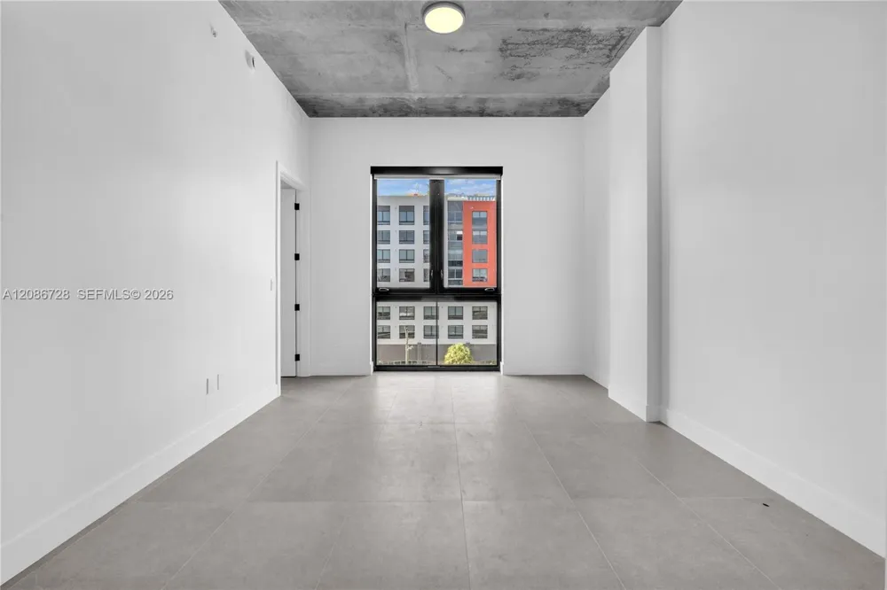 91 NW 27th St #403 Miami, FL 33127