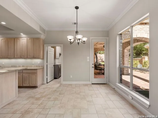 9 Rugby Lane San Antonio, TX 78257