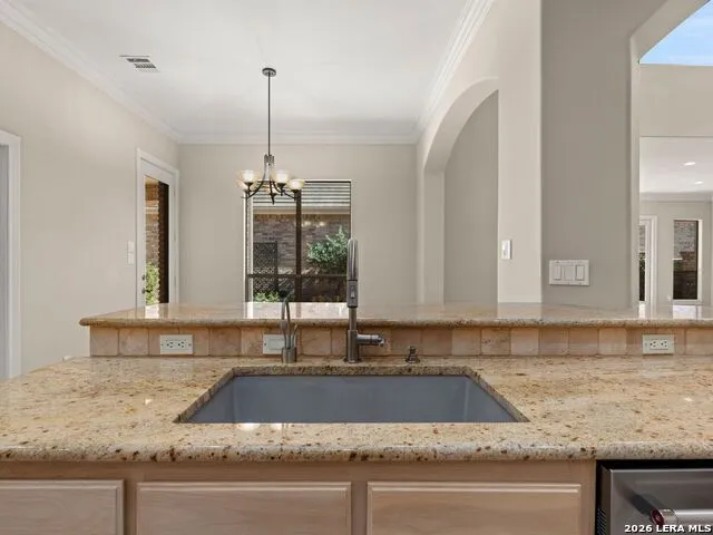 9 Rugby Lane San Antonio, TX 78257