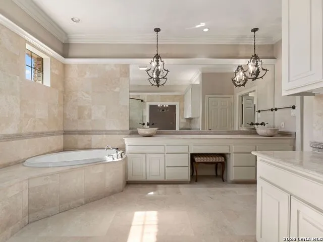 9 Rugby Lane San Antonio, TX 78257