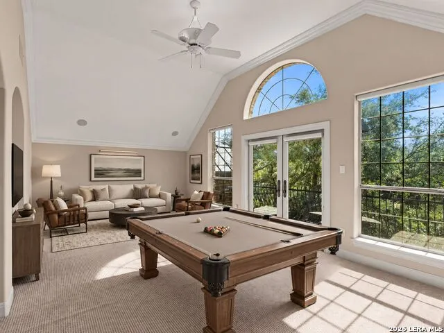 9 Rugby Lane San Antonio, TX 78257