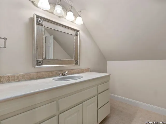 9 Rugby Lane San Antonio, TX 78257