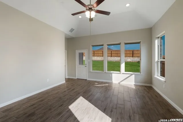 4025 Arena Blanca San Antonio, TX 78261