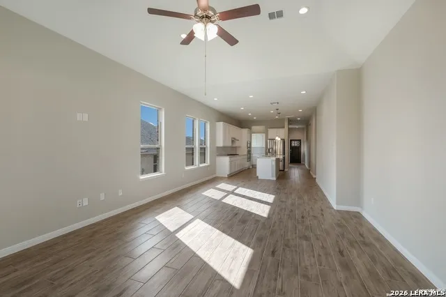 4025 Arena Blanca San Antonio, TX 78261