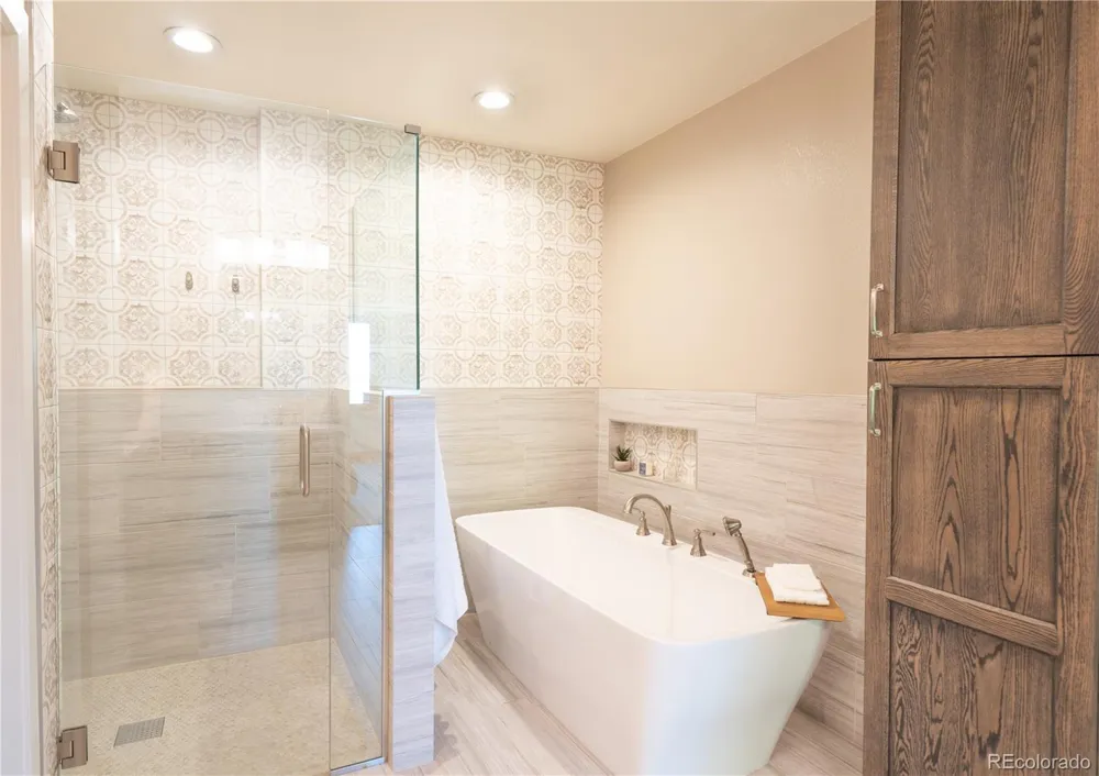 8024 Fox Hill Drive Longmont, CO 80504