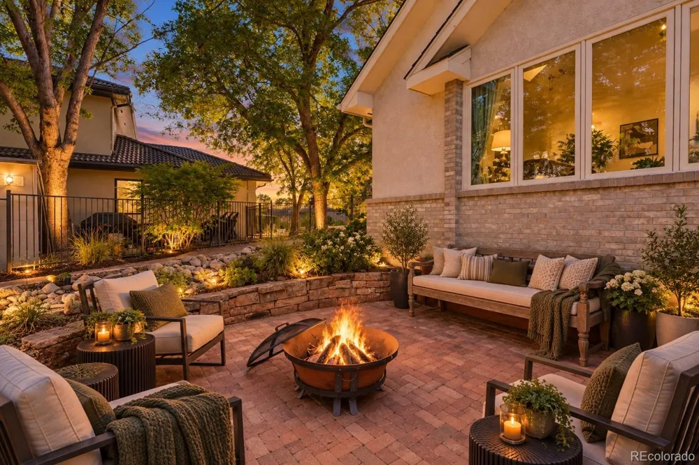 8024 Fox Hill Drive Longmont, CO 80504