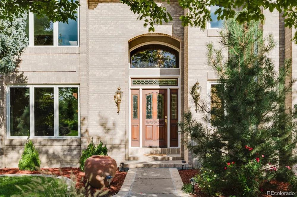 8024 Fox Hill Drive Longmont, CO 80504