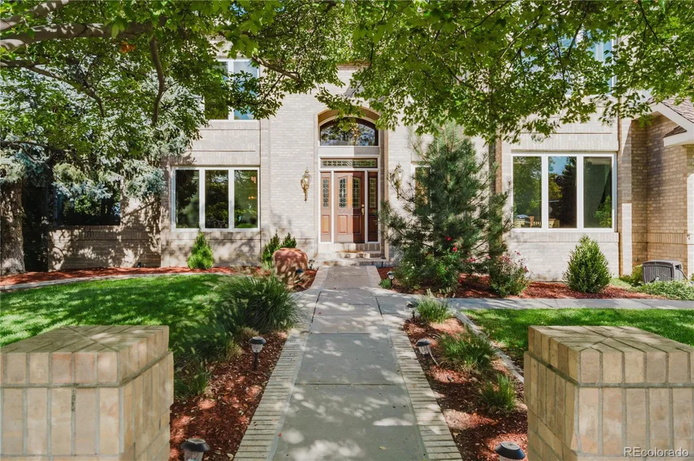 8024 Fox Hill Drive Longmont, CO 80504