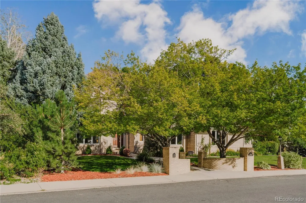 8024 Fox Hill Drive Longmont, CO 80504