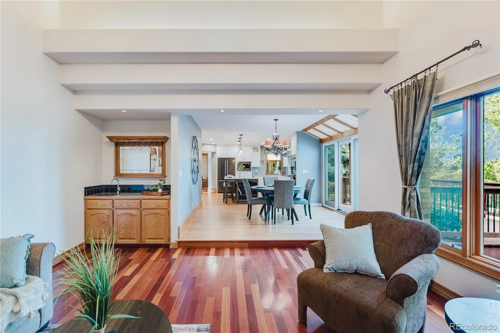 8024 Fox Hill Drive Longmont, CO 80504