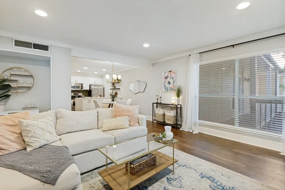 5934 Sandhurst Lane #208 Dallas, TX 75206