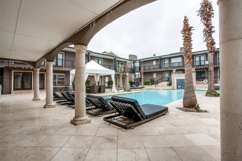 5934 Sandhurst Lane #208 Dallas, TX 75206