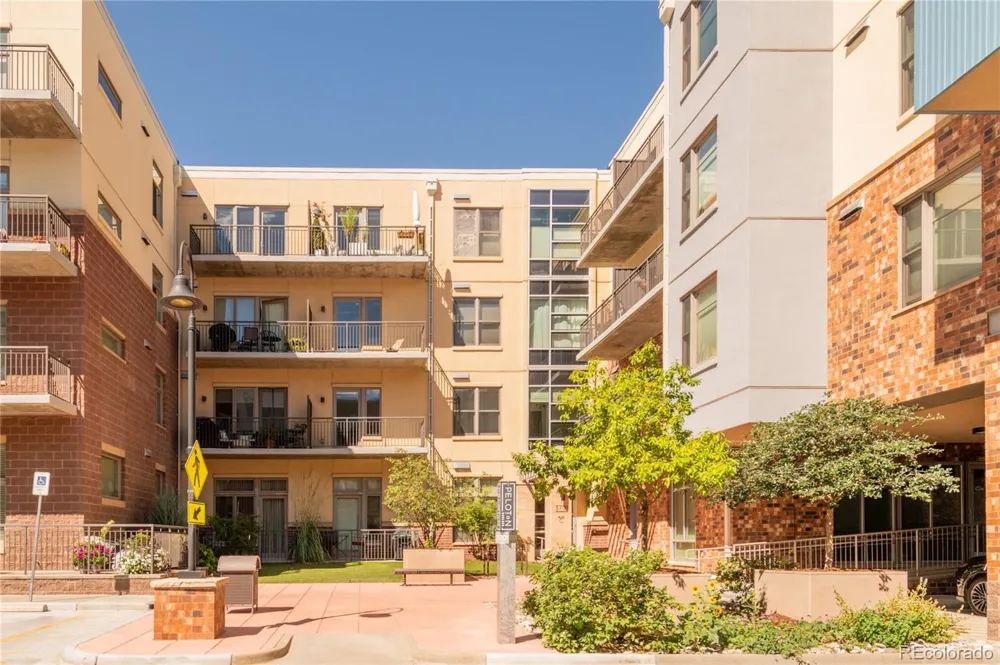 3701 Arapahoe Avenue #402 Boulder, CO 80303