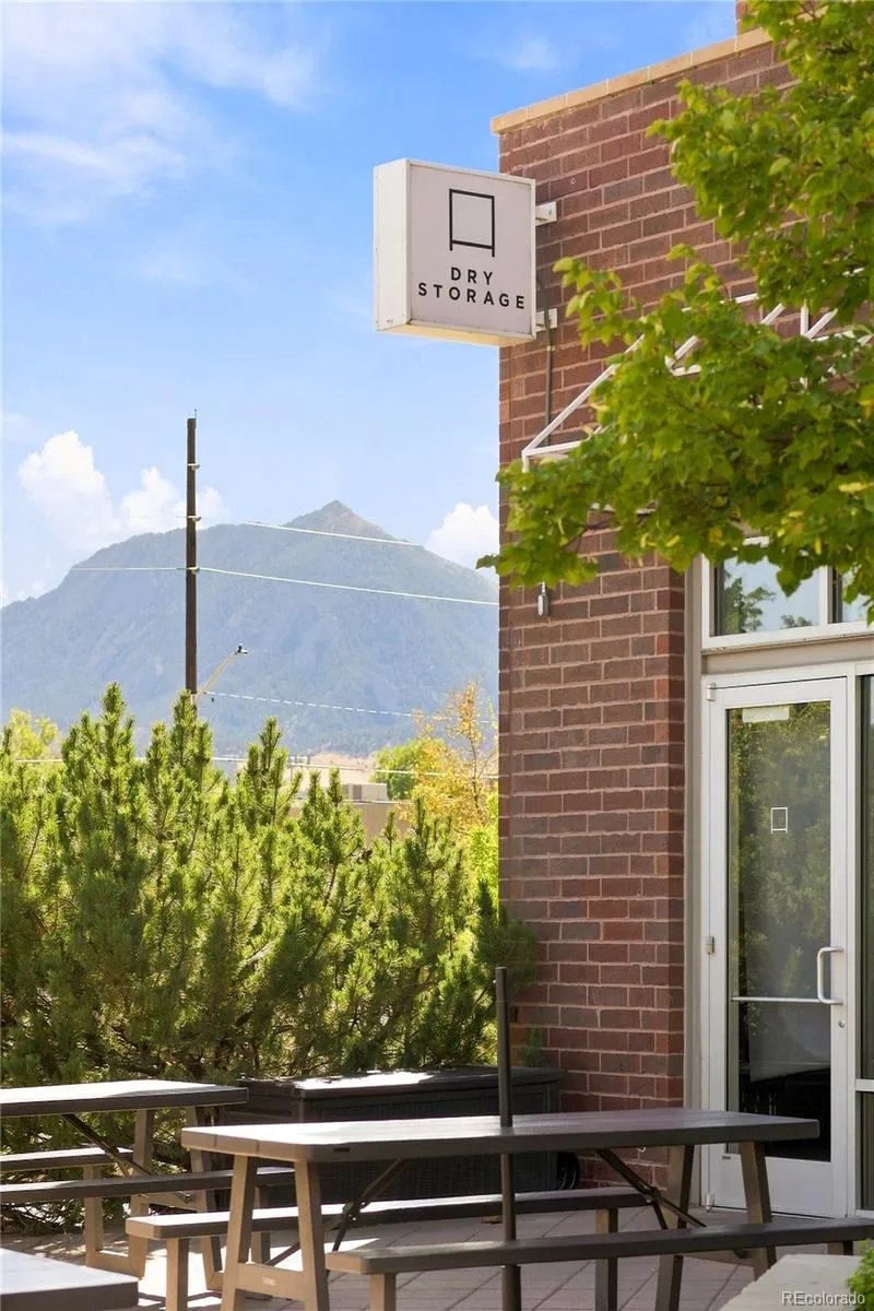 3701 Arapahoe Avenue #402 Boulder, CO 80303