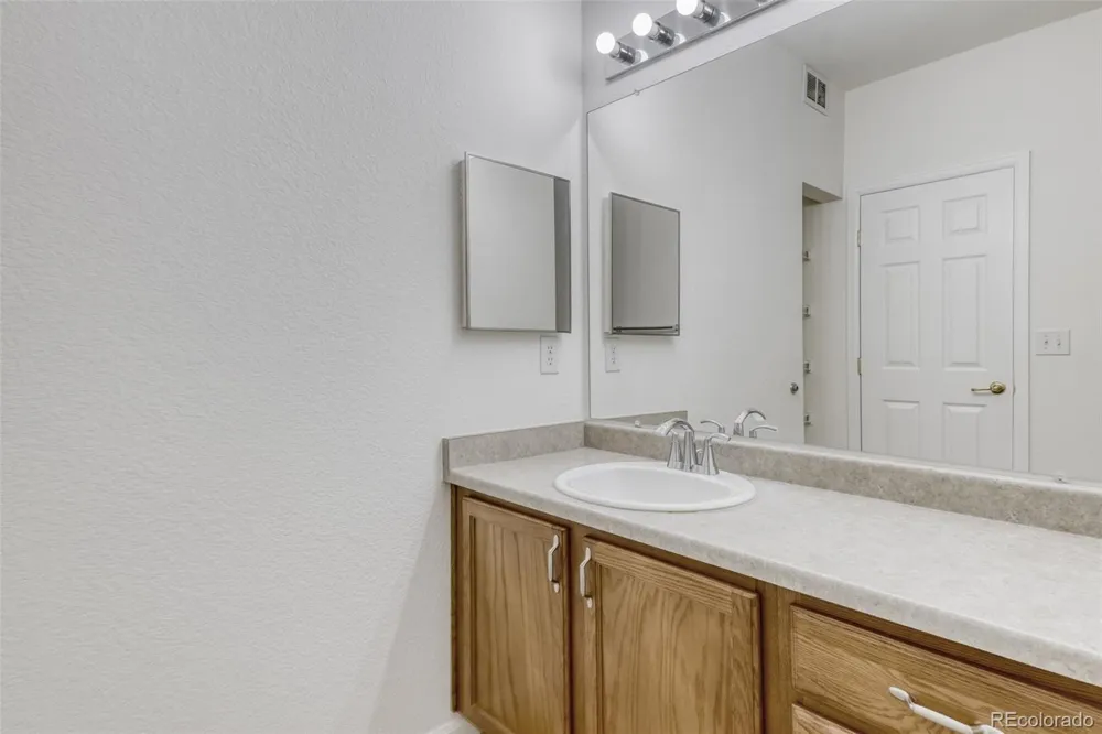 5733 Gibralter Way #3-306 Aurora, CO 80019