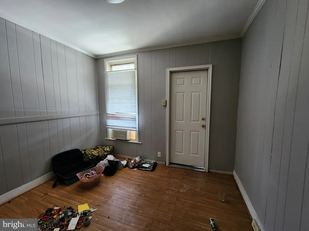 2913 W MOSHER STREET Baltimore, MD 21216