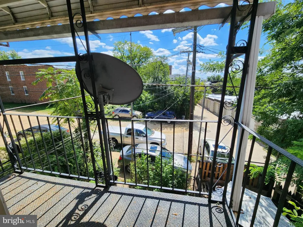 2913 W MOSHER STREET Baltimore, MD 21216
