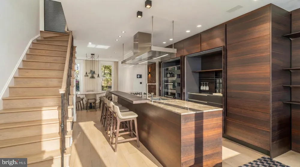 2611 P STREET NW Washington, DC 20007