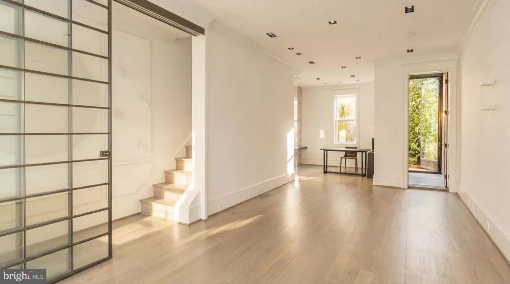 2611 P STREET NW Washington, DC 20007