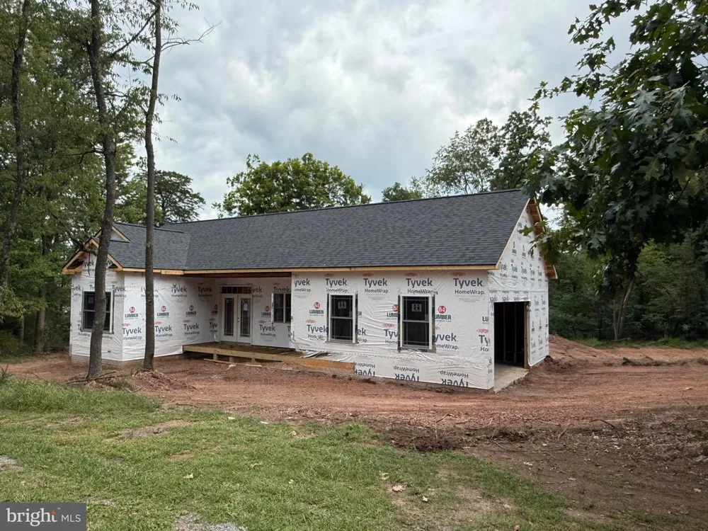 259 GROVE HEIGHTS ROAD Berkeley Springs, WV 25411