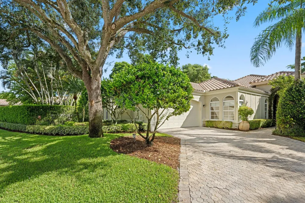 2674 Players Court Wellington, FL 33414