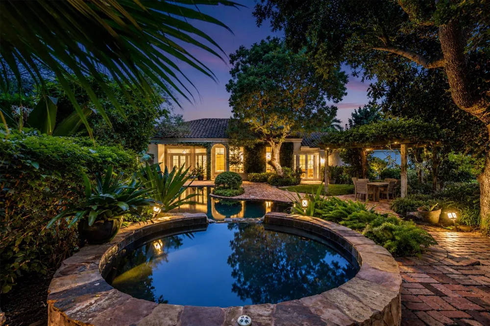 2674 Players Court Wellington, FL 33414