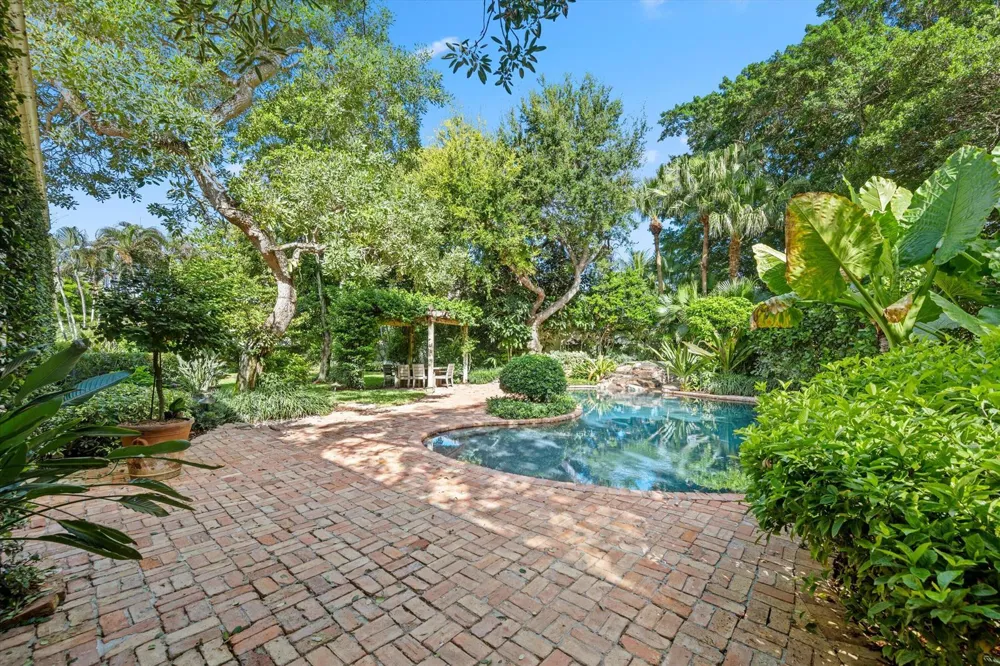 2674 Players Court Wellington, FL 33414