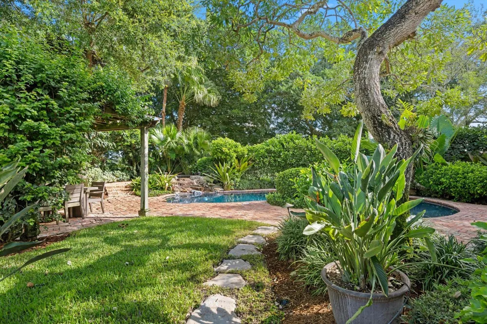 2674 Players Court Wellington, FL 33414