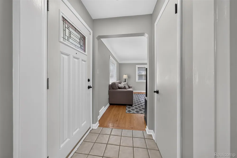 431 Edgeworth Avenue Royal Oak City, MI 48067
