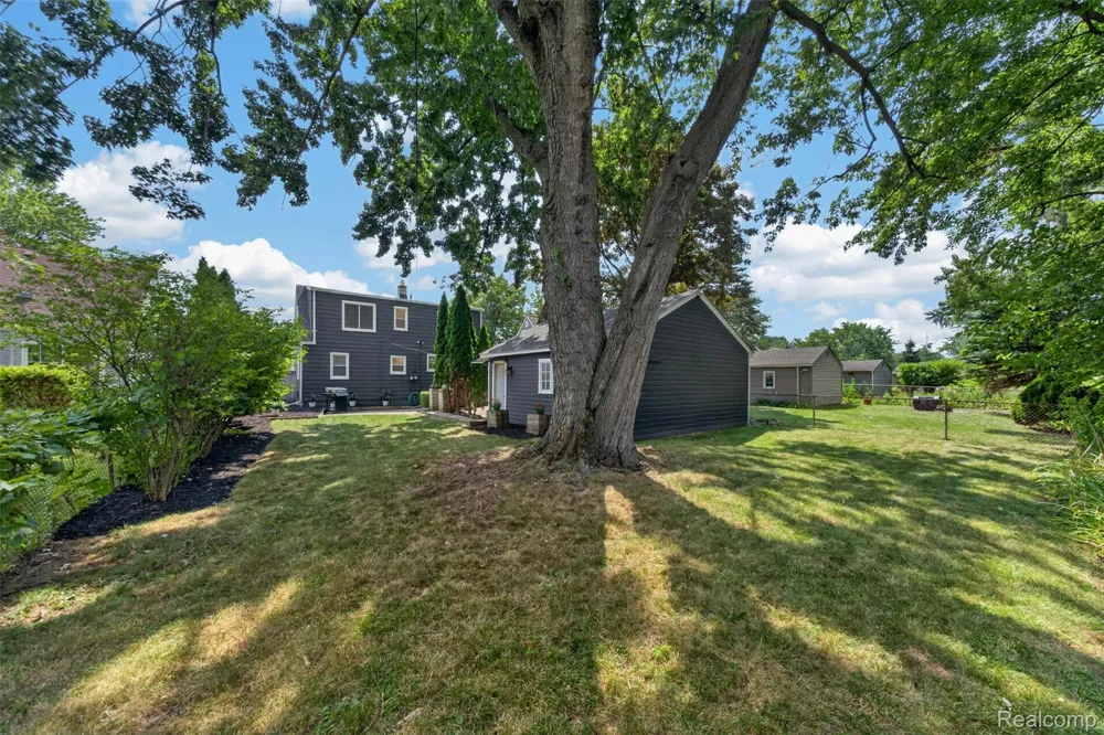 431 Edgeworth Avenue Royal Oak City, MI 48067