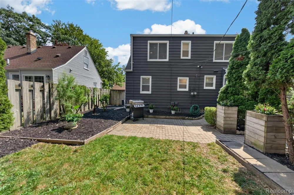 431 Edgeworth Avenue Royal Oak City, MI 48067