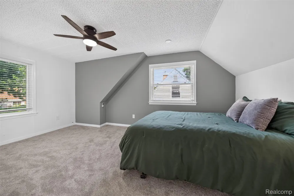 431 Edgeworth Avenue Royal Oak City, MI 48067